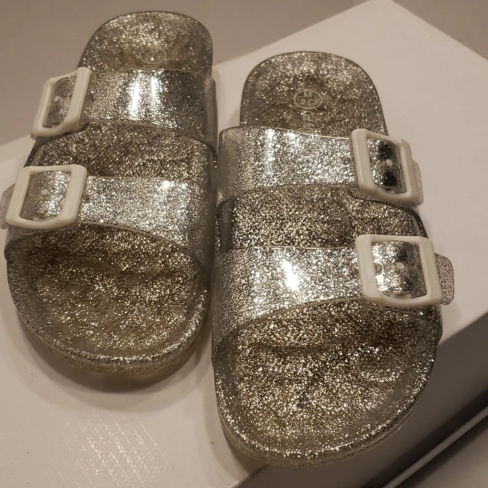 Clear Girl Sandals Size 2/3‎